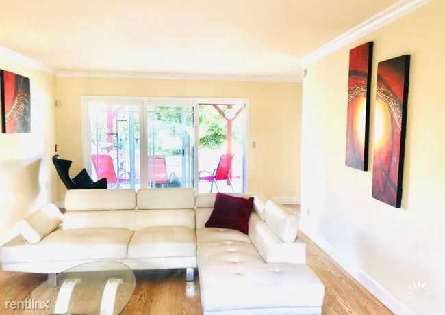 Building Photo - 1 br, 1 bath House - 8810 Hanna Avenue