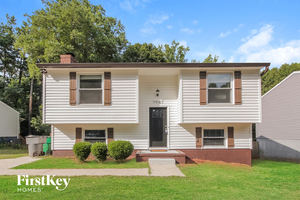 Foto principal - 7947 Monfreya Ct