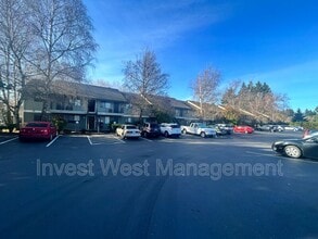 Building Photo - 7106 NE Hazel Dell Ave