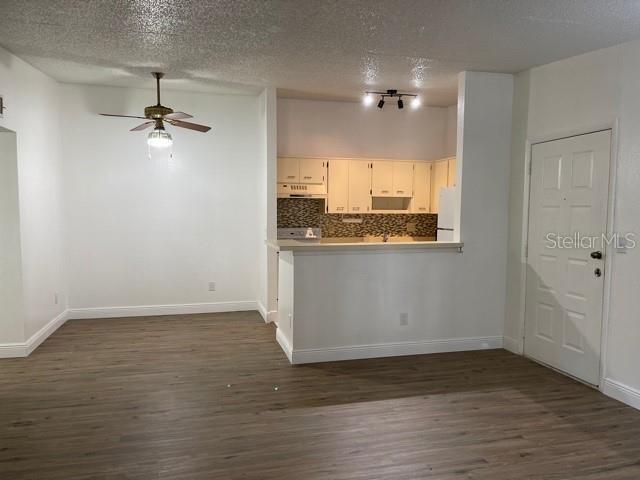 Foto del edificio - 3223 Fox Chase Cir