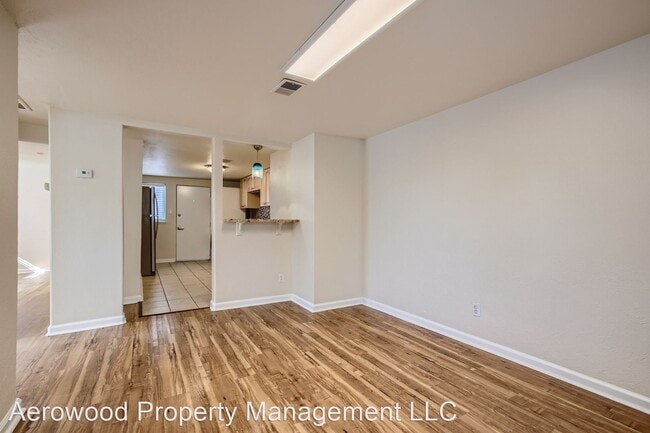 Building Photo - 2 br, 1 bath House - 620 West 1st Avenue U...