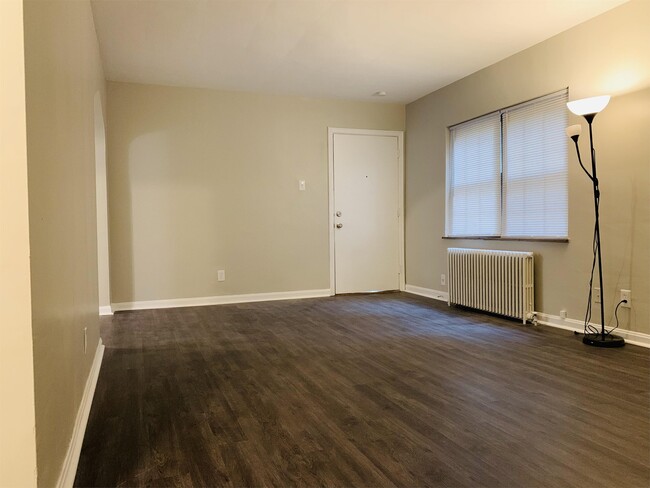 Building Photo - 5531 Hamilton Ave