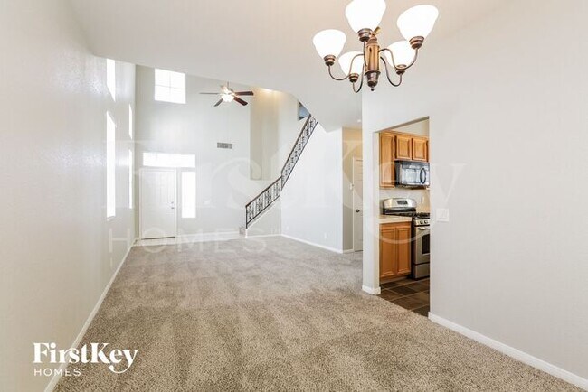 Foto del edificio - 3337 N Hidden Ridge St