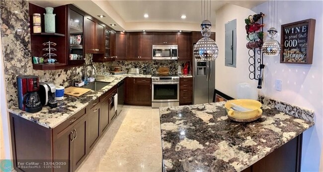 Building Photo - 3900 Galt Ocean Dr