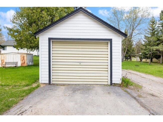 Building Photo - 808 N 3rd St
