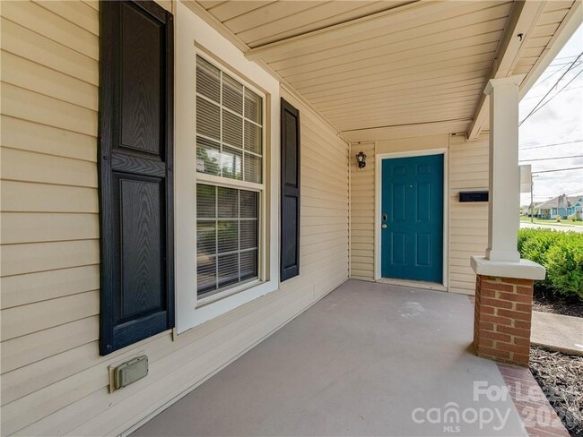 Building Photo - 1100 Pegram St