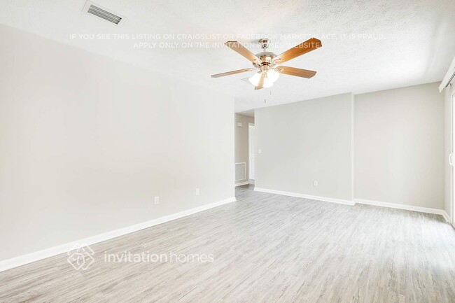 Building Photo - 401 Libra Ln