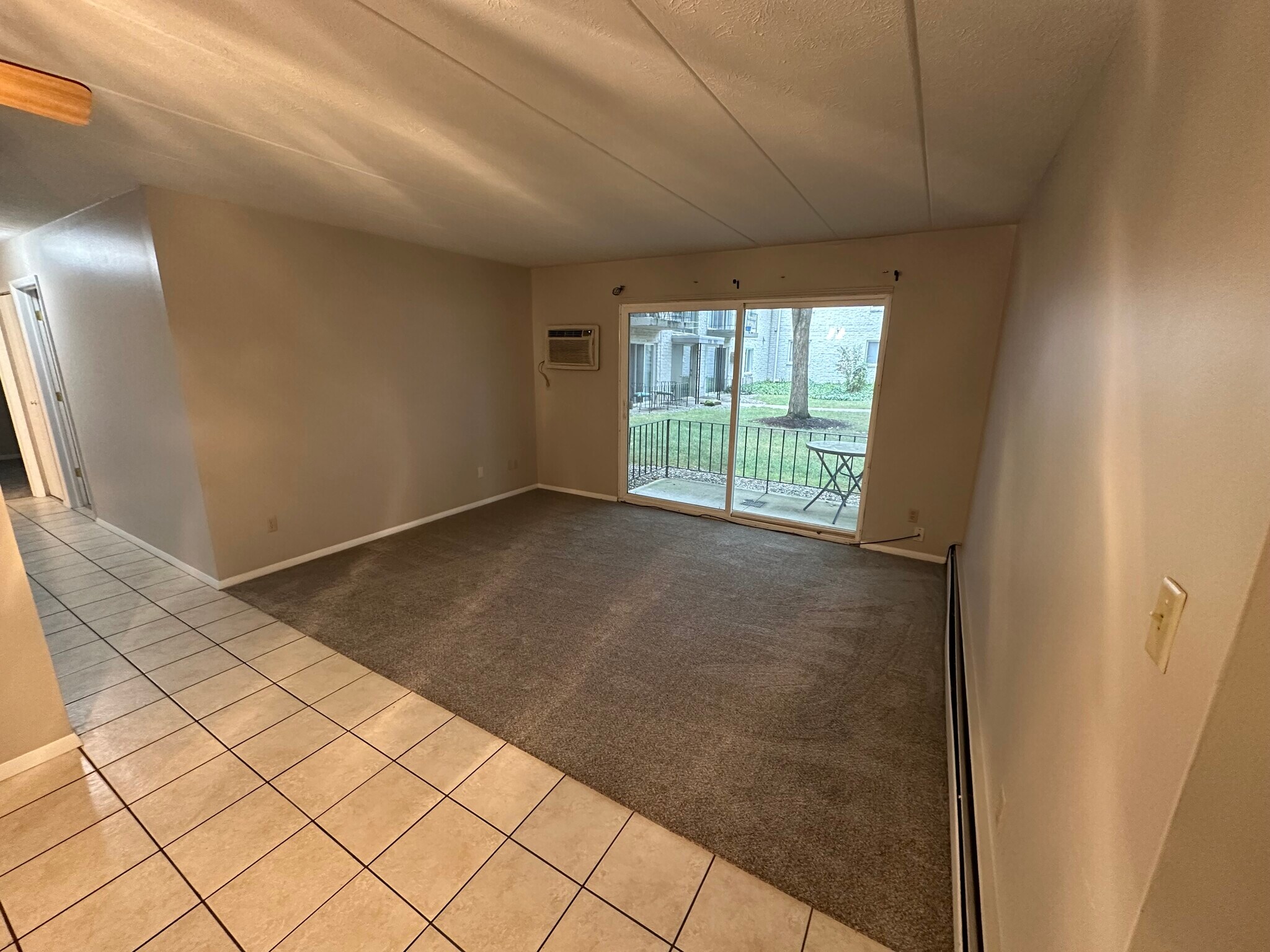 956 S Lincoln St Kent, OH 44240 – photo 1
