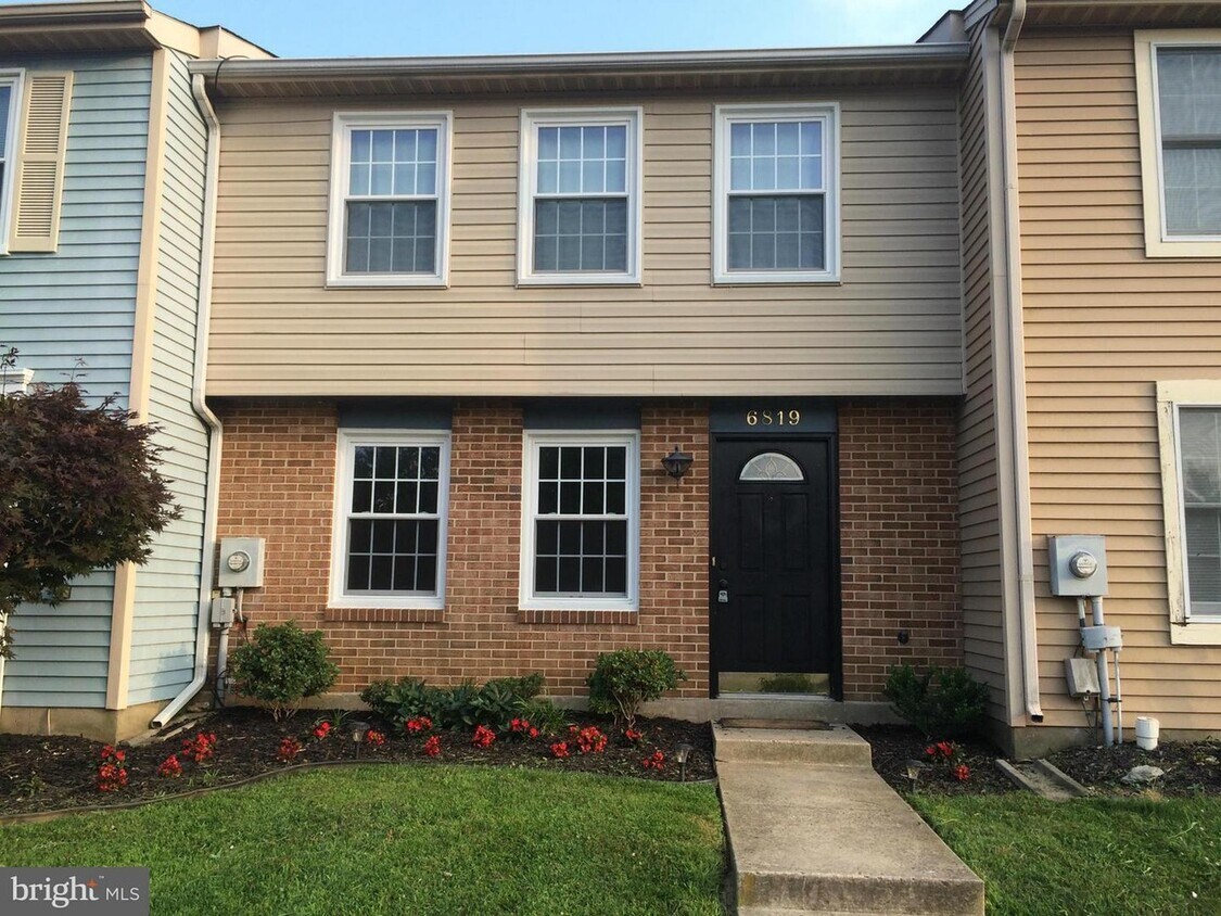6819 Yellow Sheave Ct, Frederick, MD 21703 Townhome Rentals in