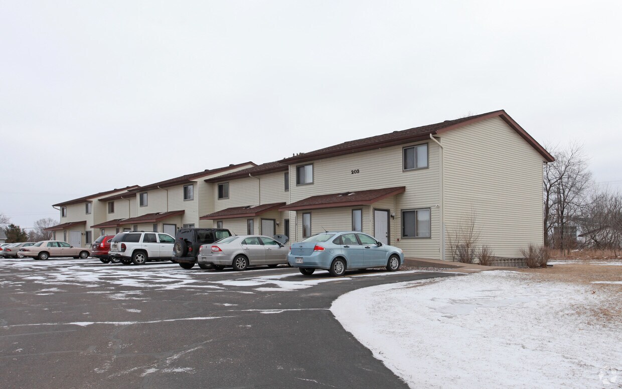 Bowman Lane Apartments in Menomonie, WI