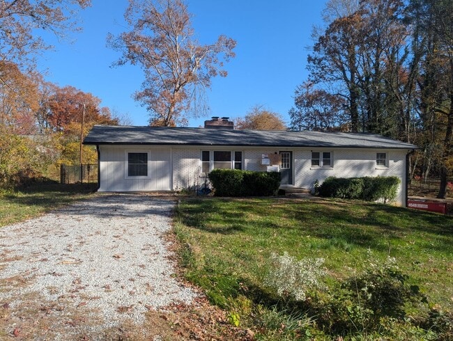 Building Photo - Fletcher Rental! Newly Renovated