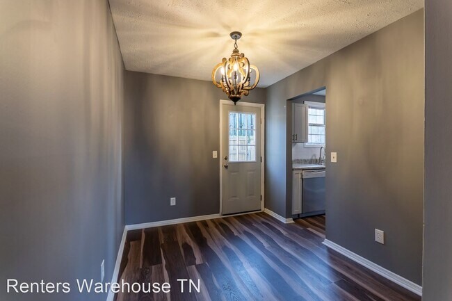 Building Photo - 2 br, 1.5 bath House - 1312 Massman Drive