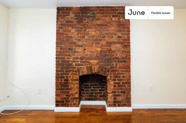 Building Photo - 1365 1st Ave