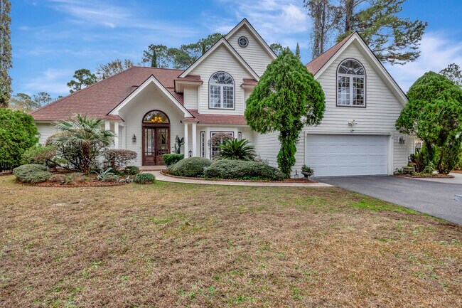 Building Photo - 11 Tillinghast Cir