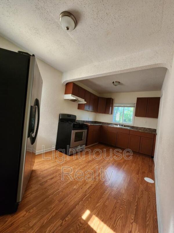 Foto del edificio - 1044 Whitcomb St