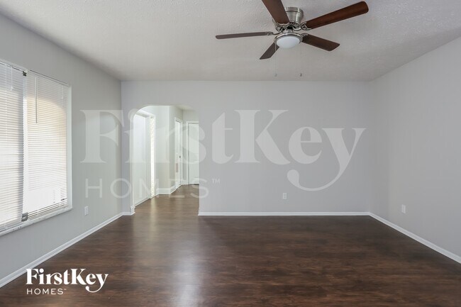 Foto del edificio - 3423 SE 8th Pl