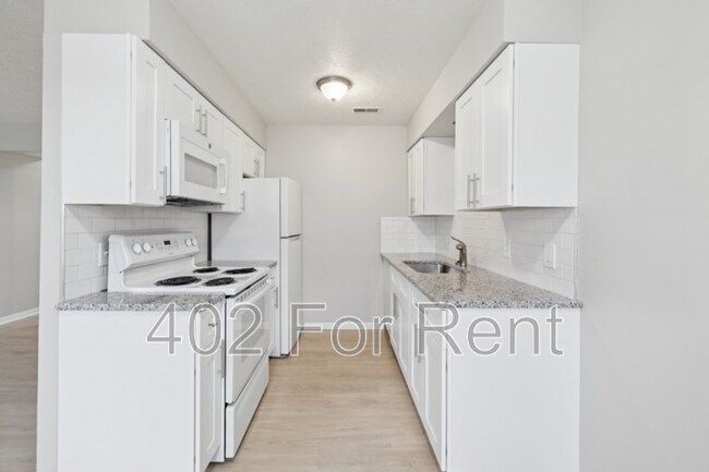 Foto del edificio - 8005 S 48th Ave