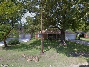 Building Photo - 3371 N Riverdale Rd