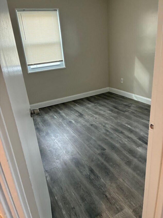 Foto del edificio - 2Bedroom apt for rent