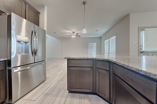 Foto del edificio - 21343 Cypress Conifer Dr