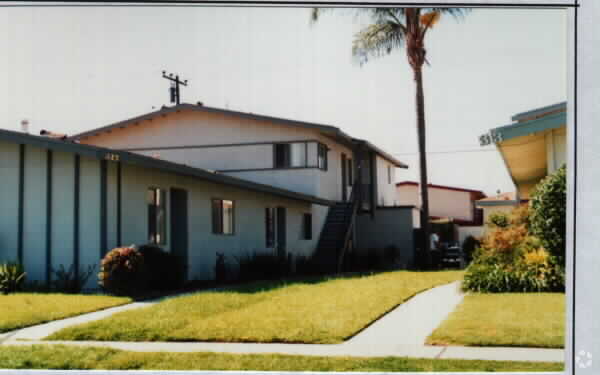 Building Photo - 317 Cabrillo St
