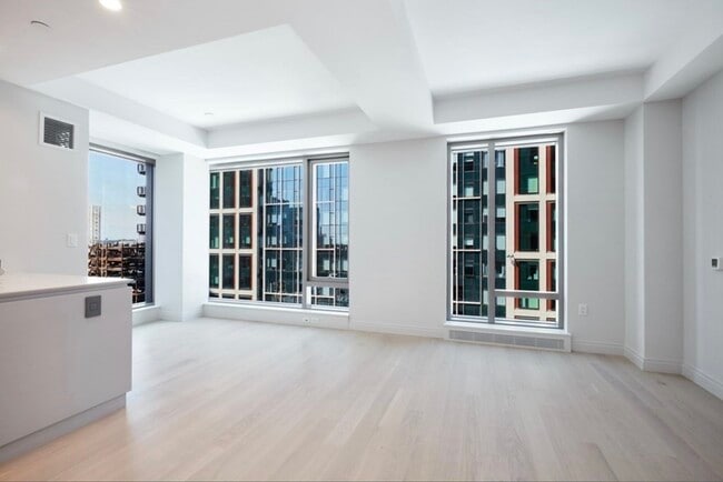 Foto del edificio - 135 Seaport Blvd