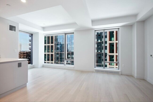 Building Photo - 135 Seaport Blvd