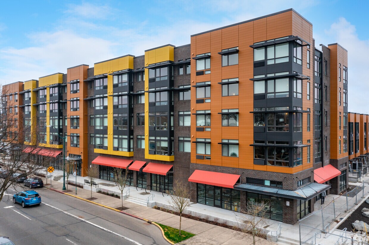 Foto principal - Westman Mills Townhome & Apartments