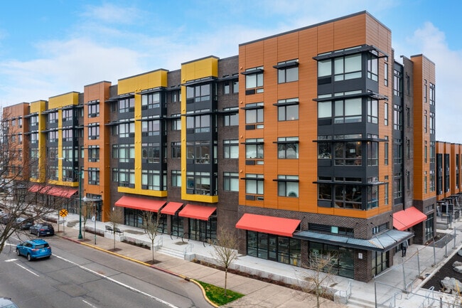 Building Photo - Westman Mills Townhome & Apartments