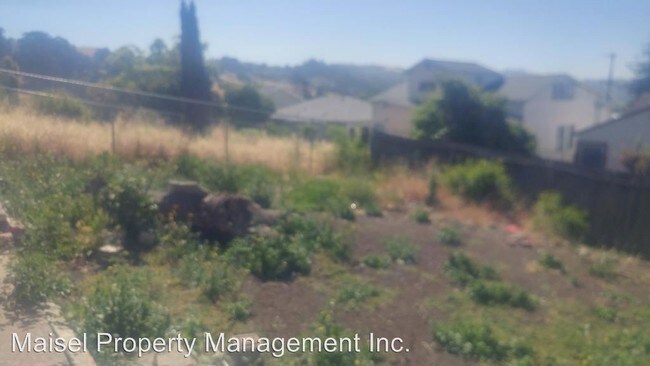 Foto del edificio - 4 br, 2 bath House - 9890 BURR STREET