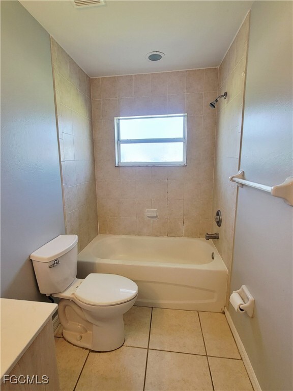 Building Photo - 5144 Bristo St