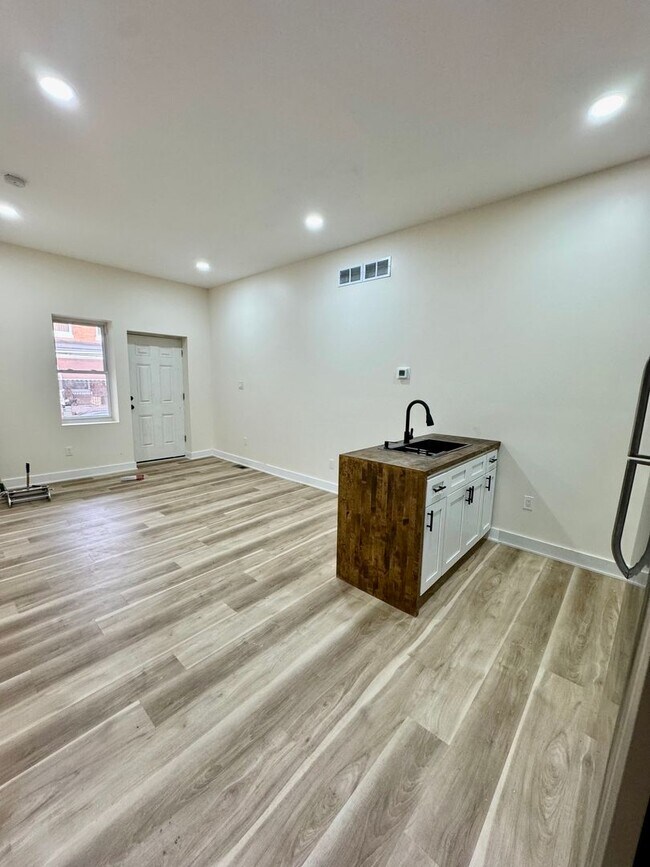 Foto del edificio - 4504 N Uber St