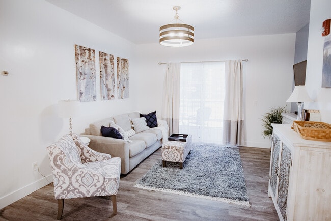 Building Photo - 875 S Depot St