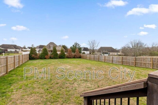 Foto del edificio - 8522 Blanche Rd