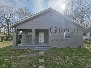 Building Photo - 926 Gay St