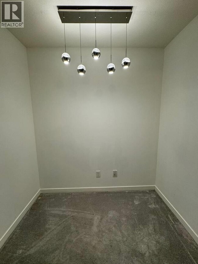 Building Photo - 11667 Haney Byp