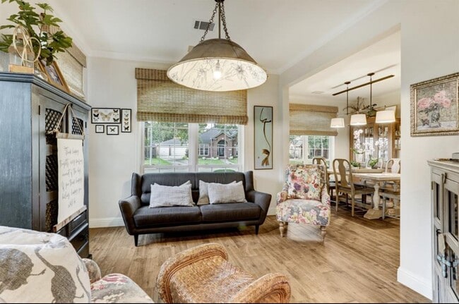 Building Photo - 5523 Island Breeze Dr