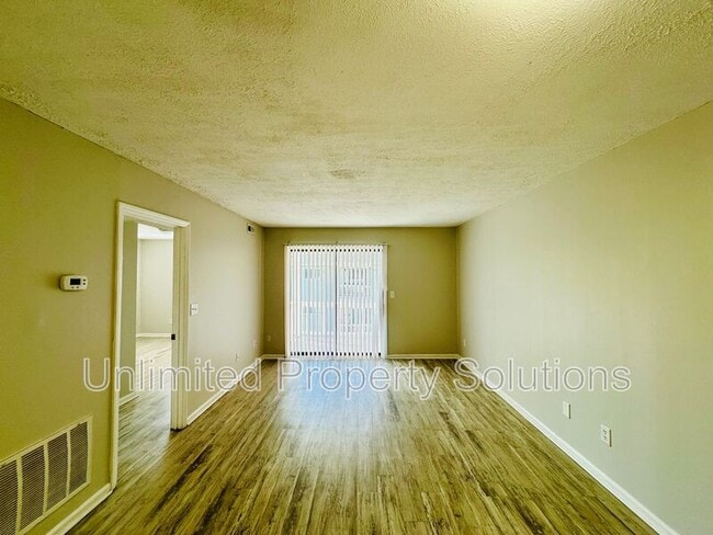 Photo - 213 Sunn Aire Ct House