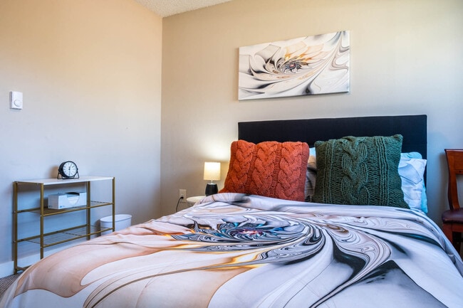 Building Photo - Cochise Apartments