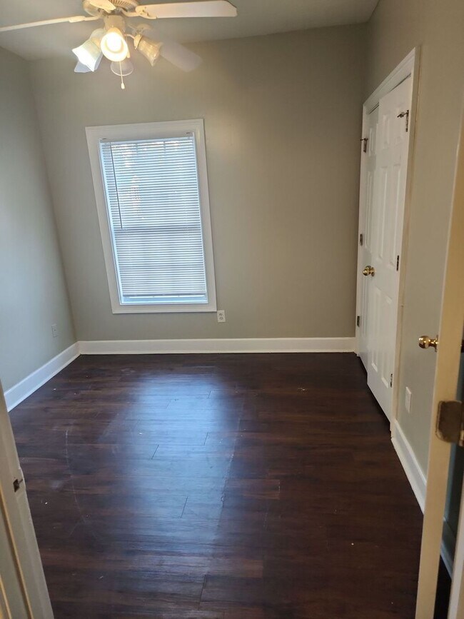 Foto del edificio - Prime North Columbus Location – 3 Bedrooms, 2 Baths - COMING SOON!