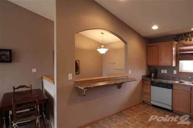 Foto del edificio - Quiet North Liberty Townhouse - CCA School District