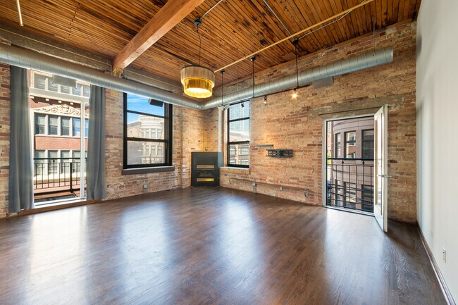 Building Photo - 1801 S Indiana Ave