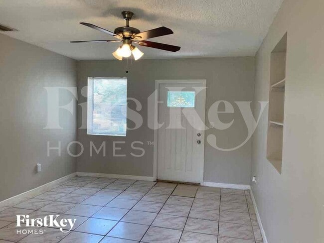 Foto del edificio - 1525 NW 126th St