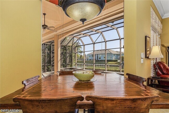 Foto del edificio - 540 Snell Ct