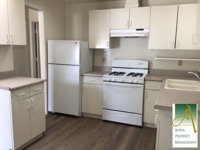 Building Photo - Great price