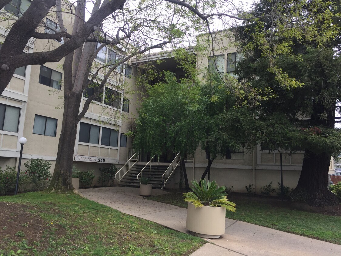 240 N Bayshore Blvd Unit 218, San Mateo, CA 94401 Condo for Rent in