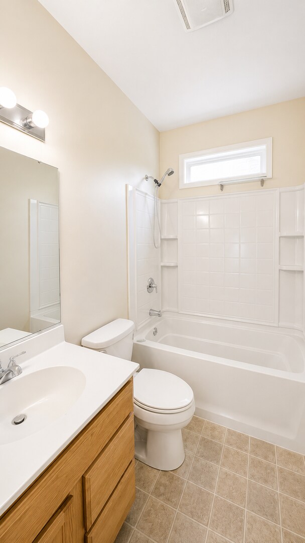 Building Photo - 106 Woodcreek Cir