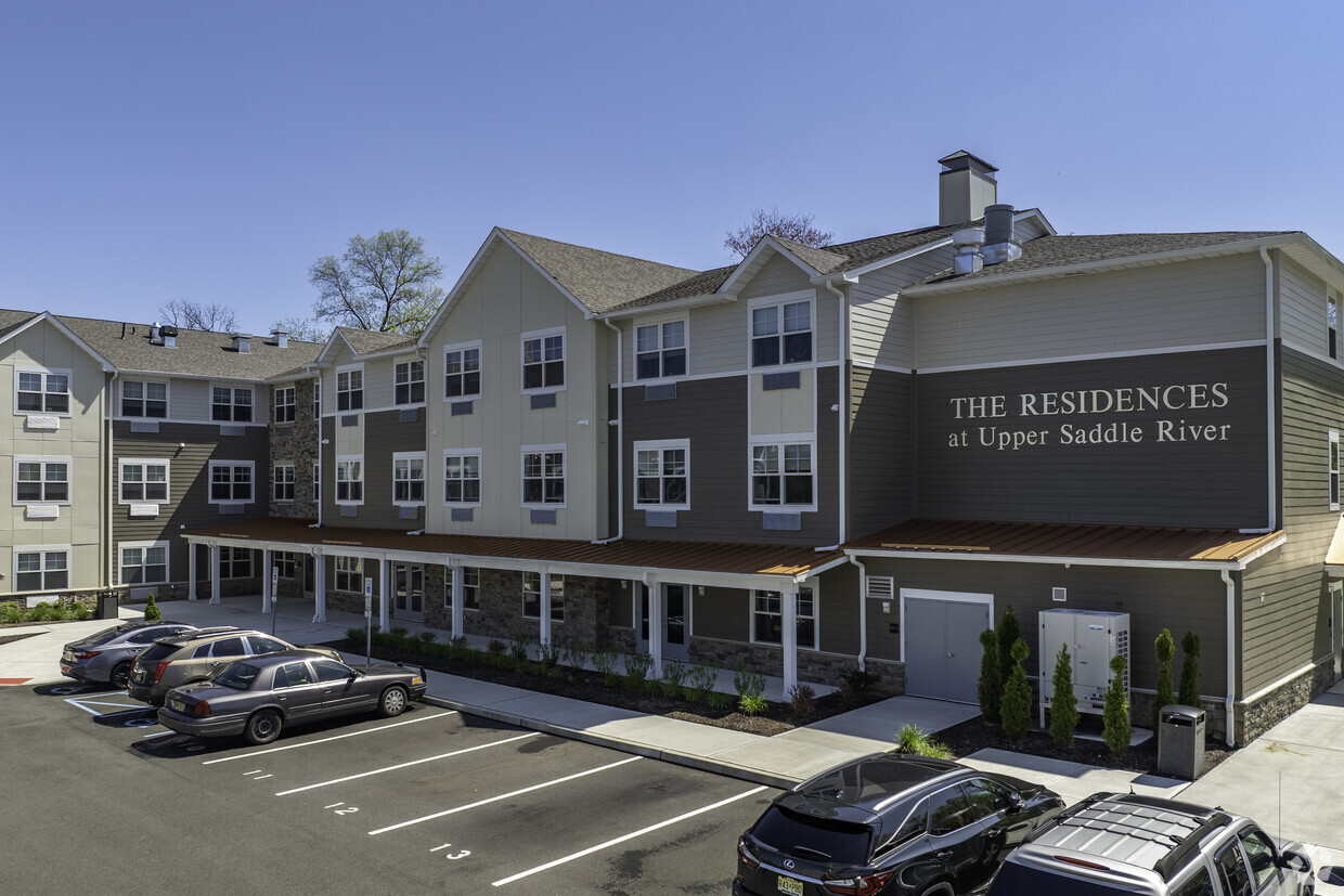 The Residences at Upper Saddle River - Apartments in Saddle River, NJ ...