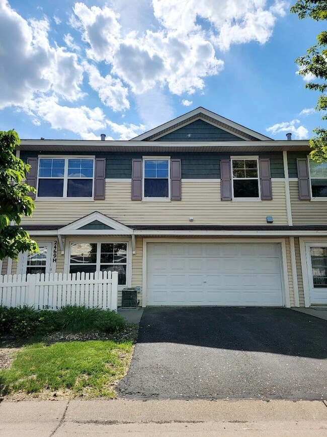 Building Photo - 2469 Dawes Place