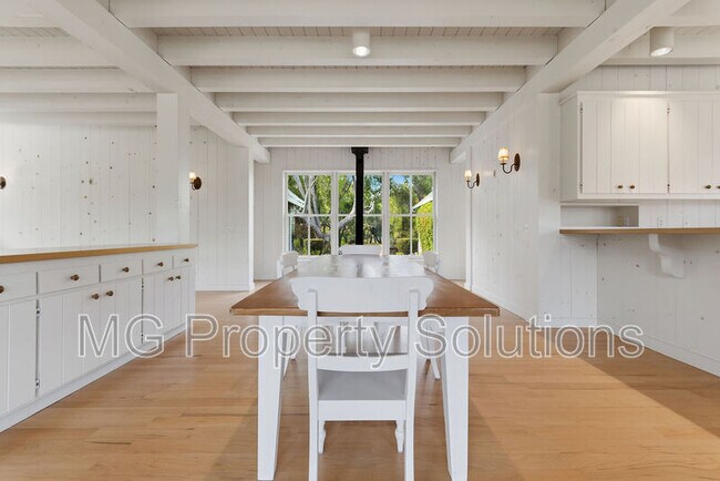 Foto del edificio - 5151 Nicasio Valley Rd